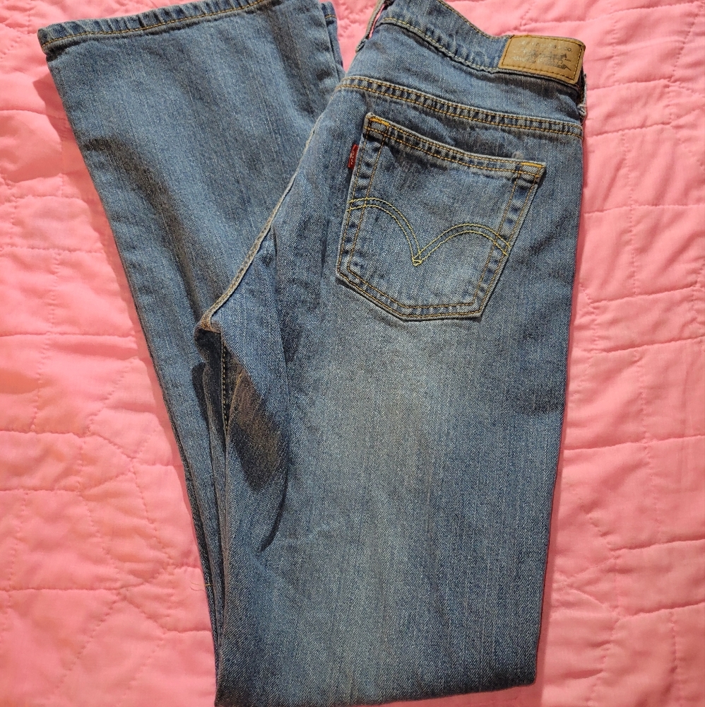 Levi's  515 Bootcut Size 8 Med
